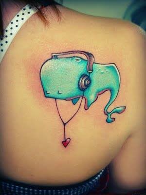 Ballena con auriculares