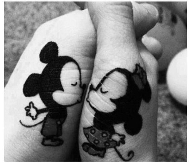 Minnie & Mickey Mouse