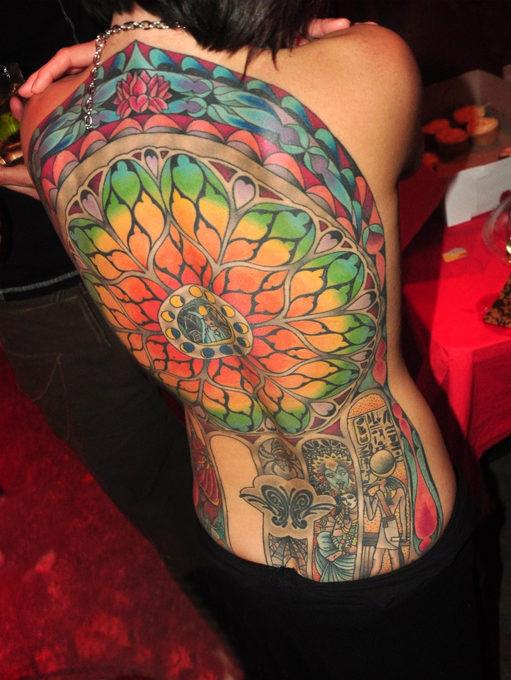 Mandala, flor de loto y figuras egipcias