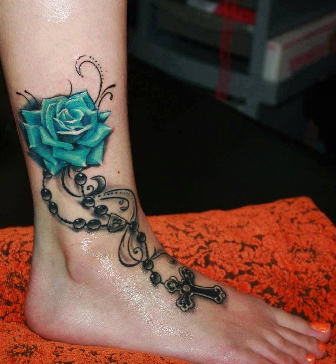 Rosa turquesa con cruz