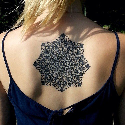 Mandala Circular y Pétalos