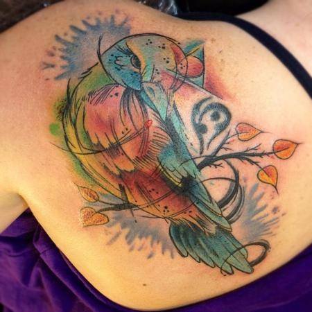 Pájaro de Colores y Hojas Otoñales