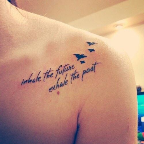 Frase: Inhale the future-Exhale the past con Aves
