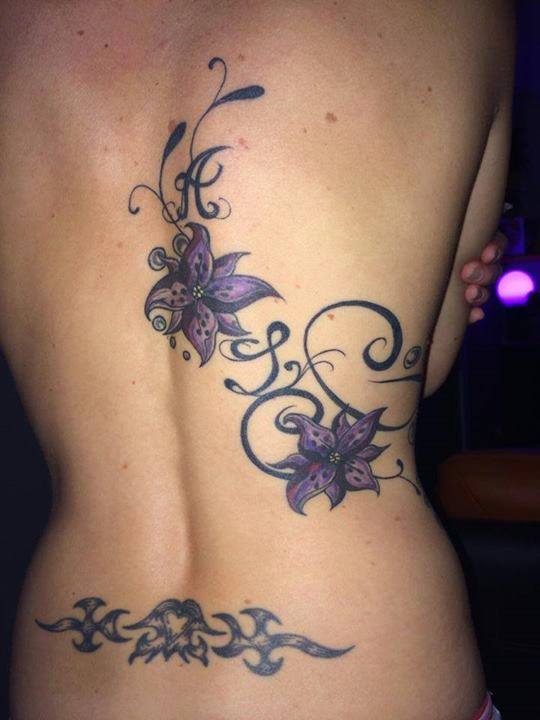 Flores Violetas Tribal