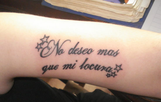 Frase: No deseo más que mi locura + Estrellas