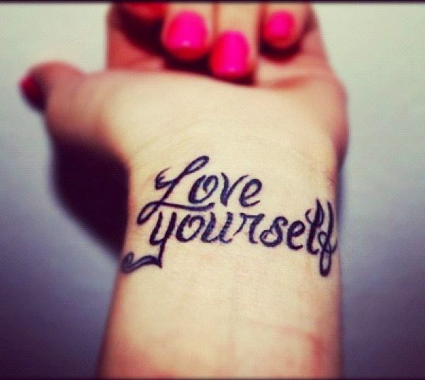 Frase: Love Yourself