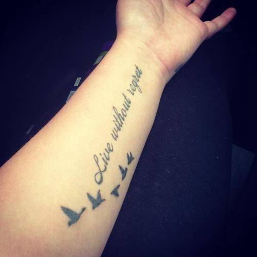 Frase: Live without regret & Aves