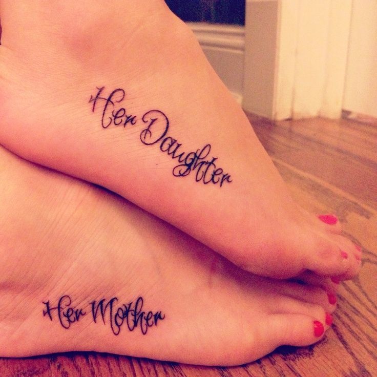 Frase: Her daughter - Her mother