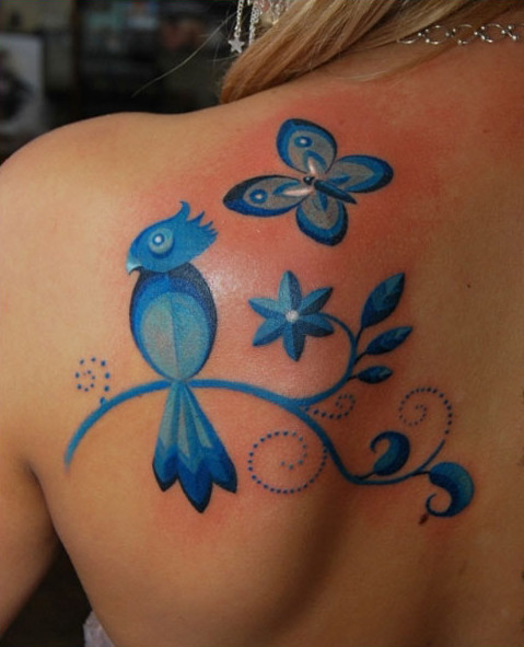 Mariposa, Flores y Ave