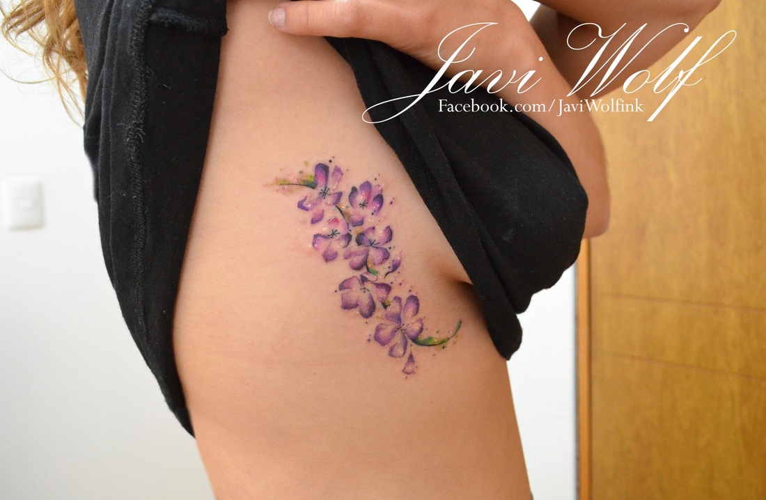 Flores Violetas en Acuarelas by Javi Wolf