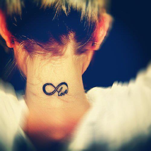 Signo Infinito & Frase: Love