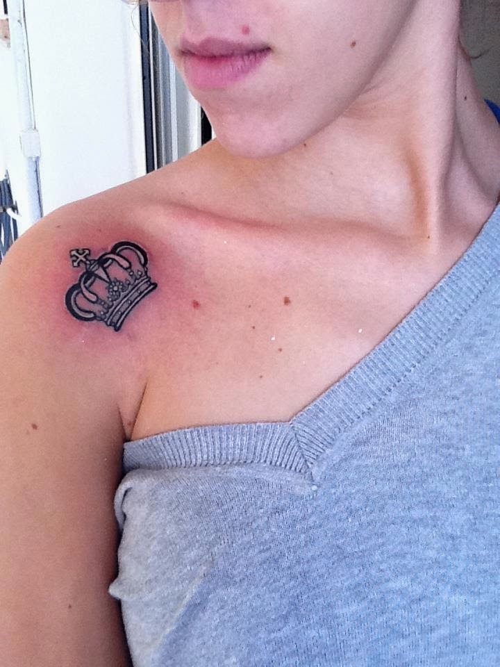 Corona & Cruz - Tatuajes para Mujeres