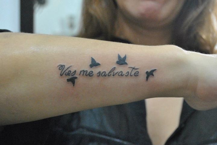 Frase: Vos me salvaste y Aves volando