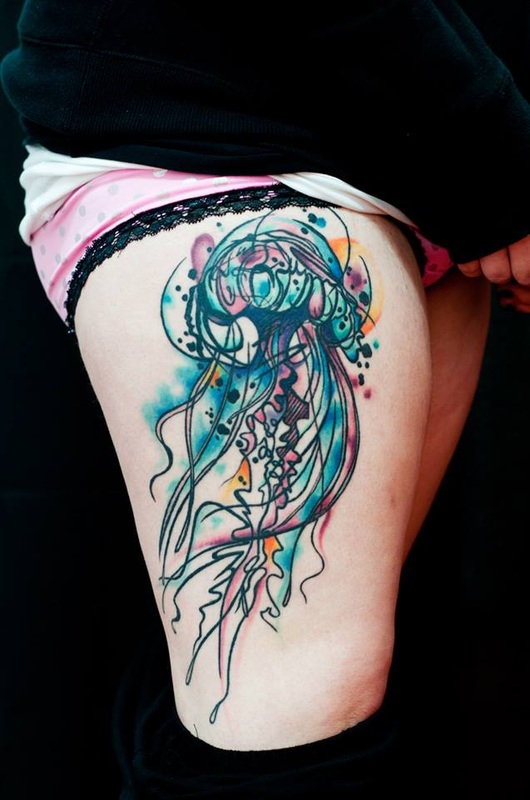 Medusa en Acuarelas by Jay Van Gerven