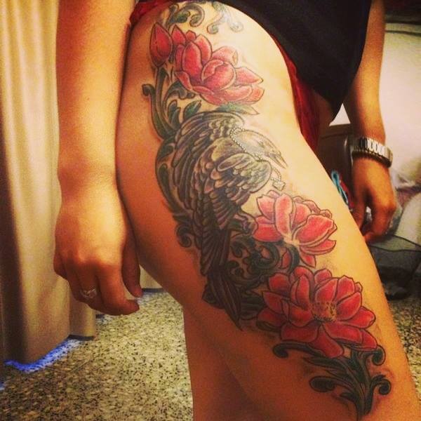 Ave y Flores de Loto
