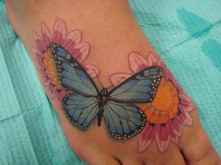 Mariposa sobre Flores