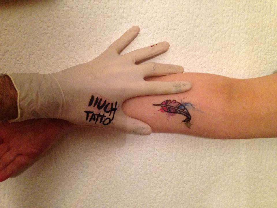 Pluma en Acuarelas by Lluch tattoo