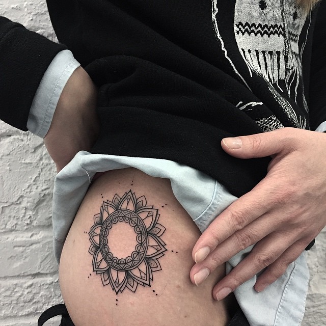 Mandala Sol by Sashatattooing