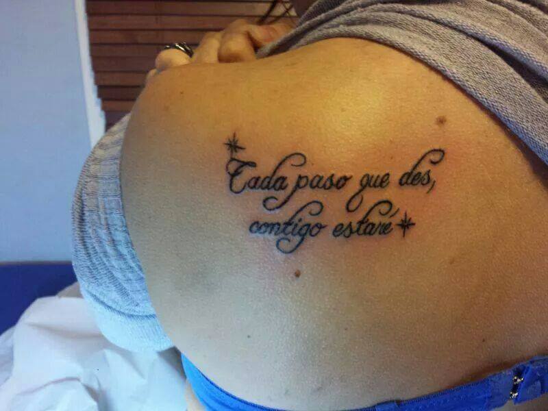 Frase Cada paso que des, contigo estaré Tatuajes para Mujeres