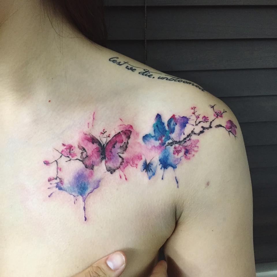 Mariposa Y Flores De Cerezo Estilo Acuarelas By Hongdam Tattoo